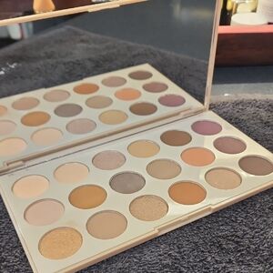 Morphe Truth Or Bare - Neutral Eyeshadow Palette